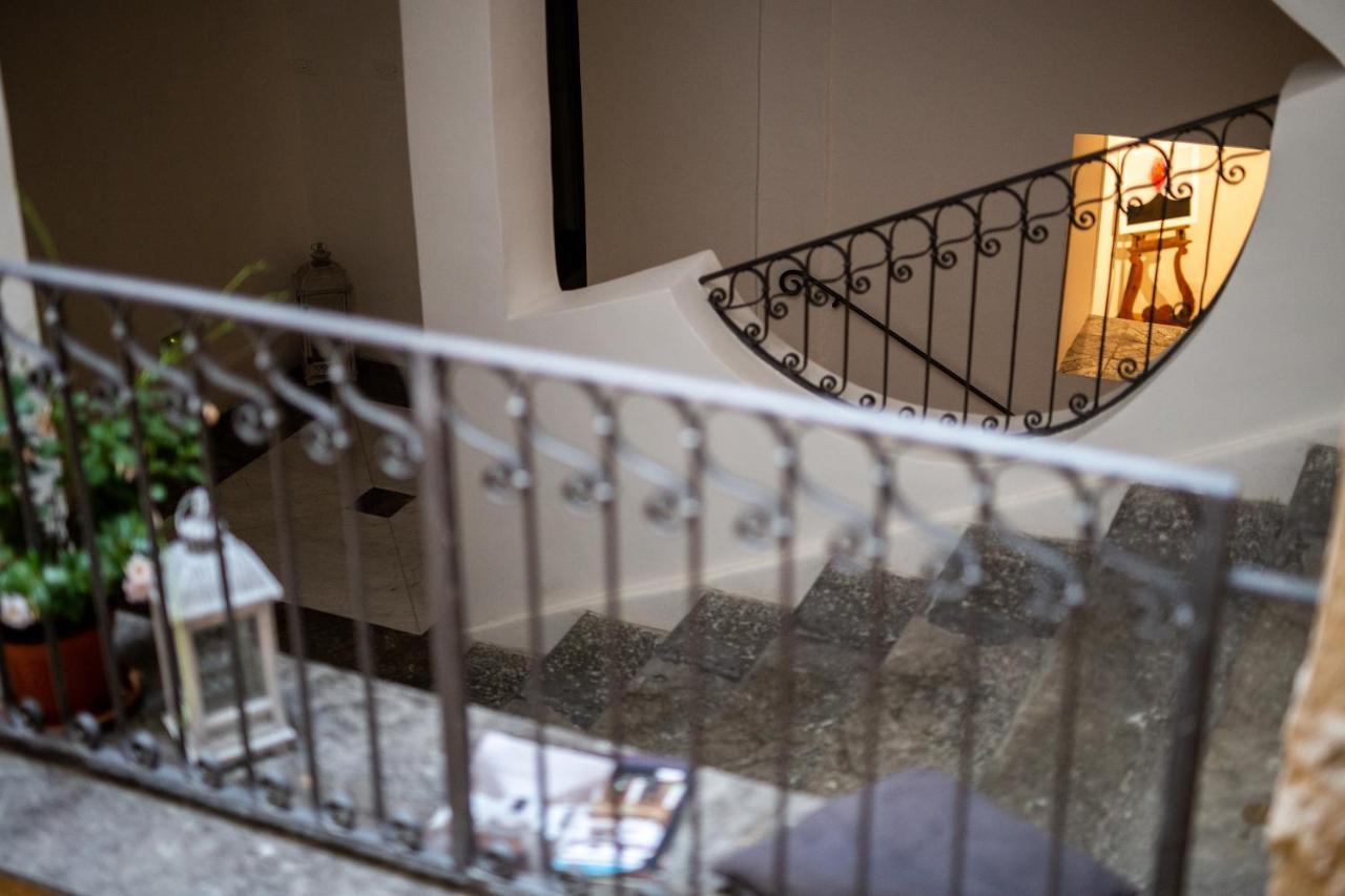 Palazzo Del Poeta - Dimora Contemporanea Hotell Palermo Exteriör bild